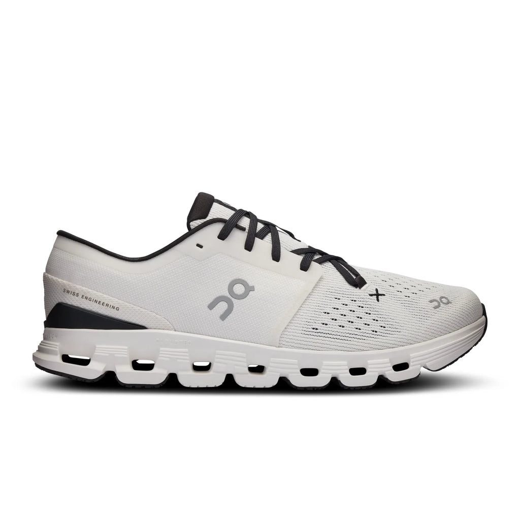 Cloud X 4 Ivory Black
