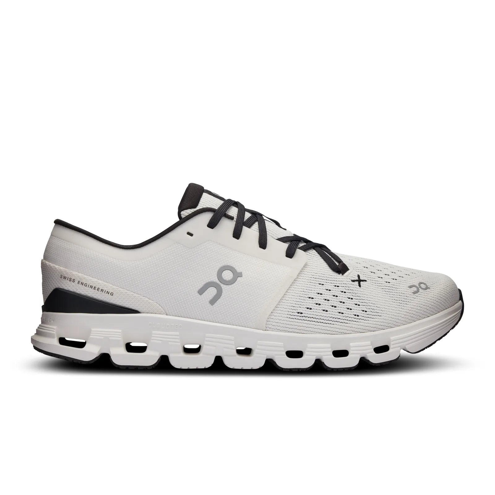 Cloud X 4 Ivory Black