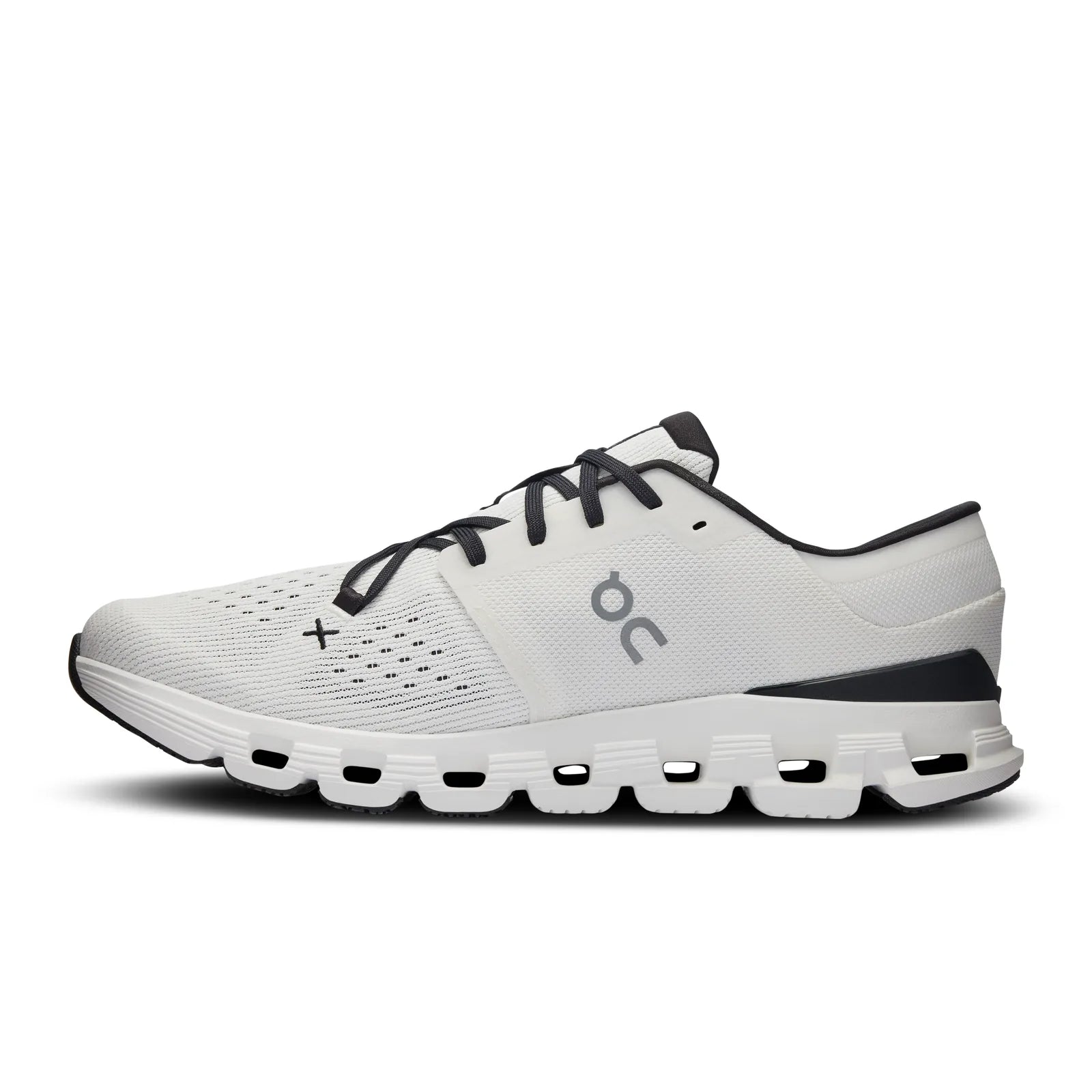 Cloud X 4 Ivory Black